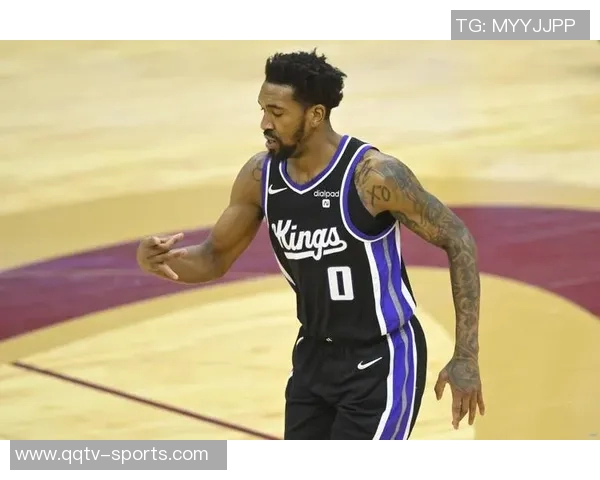 戴维恩米切尔称赞维金斯攻防兼备展现出色领导力与统治力